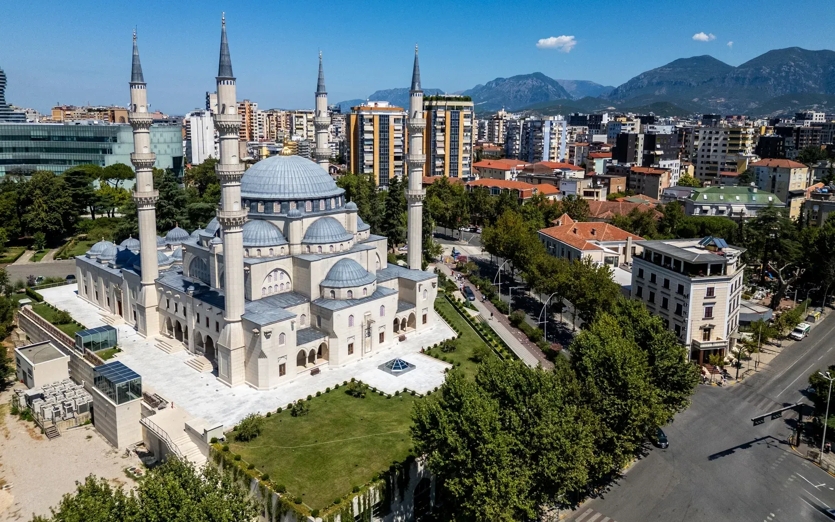 Tzami_Tirana