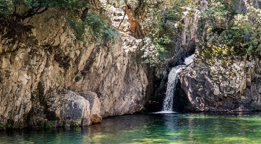 Βάθρες, Σαμοθράκη