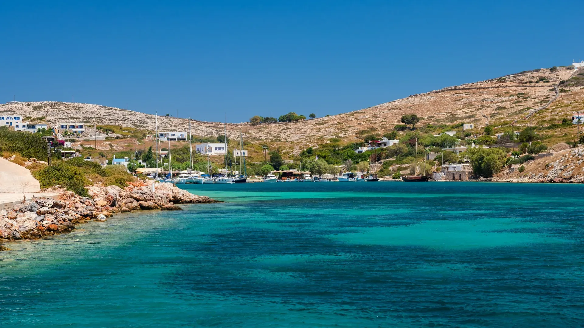 Διακοπές στην άκρη της Ελλάδας: 5 νησιά για απόλυτη χαλάρωση