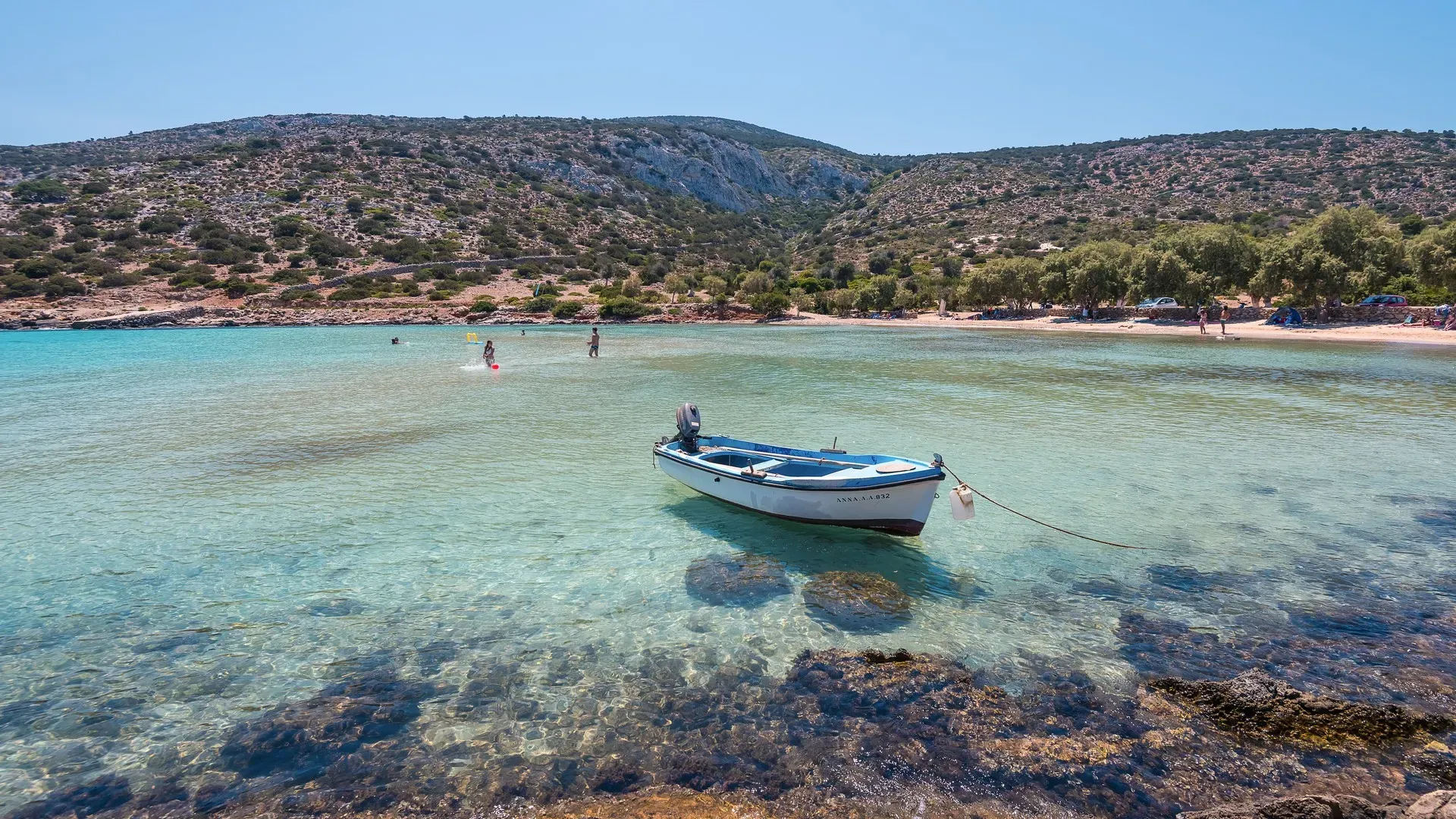 8 islands for holidays without a car