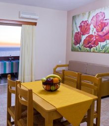 Margarita Studios & Apartments