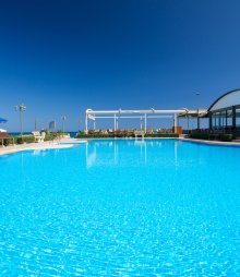 Marinos Beach Hotel-Apartments
