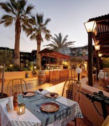 Anissa Beach & Village Hotel