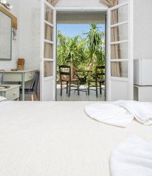 Syros Inn