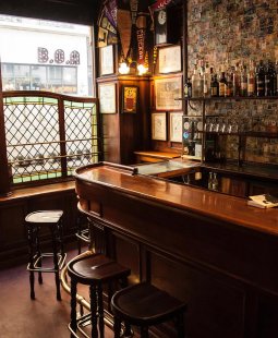 Where is the worlds best bar located