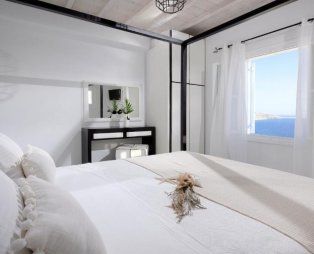 Amelie Suites