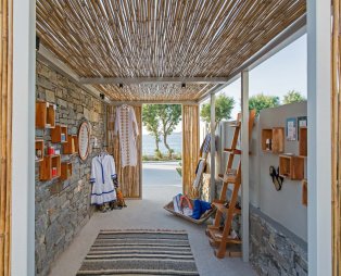 Paros Comfy Suites: Ζήστε τη μαγεία της Πάρου