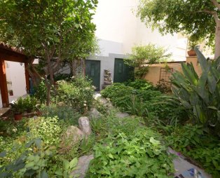 Konstantza Studios And Apartments