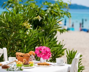 Pelago Bungalows & Restaurant
