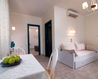 Pelago Bungalows & Restaurant