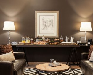 Sea View Hotel: Ένα κομψό καταφύγιο χαλάρωσης στην Αθηναϊκή Ριβιέρα