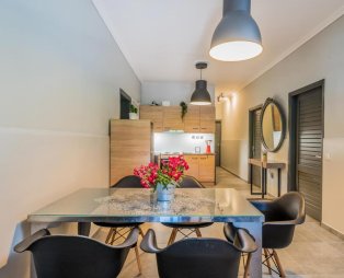 Filoxenia Studios & Apartments