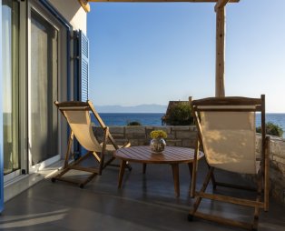Alsea Seafront Apartments