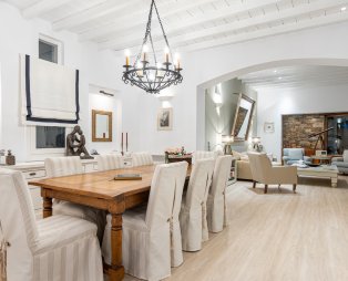 BluEros Luxury Villa: Ζήστε την απόλυτη εμπειρία διακοπών στη Σύρο