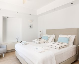 BluEros Luxury Villa: Ζήστε την απόλυτη εμπειρία διακοπών στη Σύρο