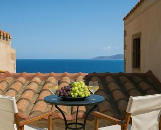 Pablito House-Seaview Monemvasia Nests