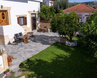 Orange Garden Apartments & Rooms: Serene hospitality in Kala Nera Pelion