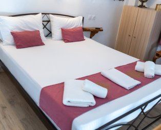 Orange Garden Apartments & Rooms: Serene hospitality in Kala Nera Pelion