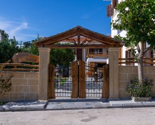 Orange Garden Apartments & Rooms: Serene hospitality in Kala Nera Pelion