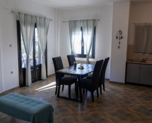 Orange Garden Apartments & Rooms: Serene hospitality in Kala Nera Pelion