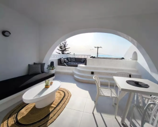 Exo Santorini: Luxury stay on the authentic side of Santorini
