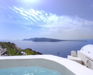 Nano Oia Collection: Where the sunset meets the soul of Santorini