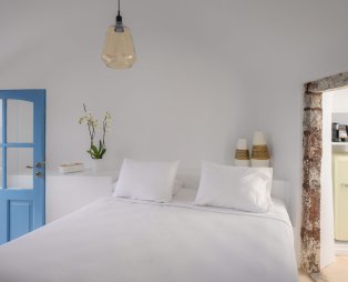 Nano Oia Collection: Where the sunset meets the soul of Santorini