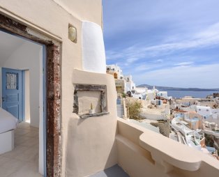 Nano Oia Collection: Where the sunset meets the soul of Santorini