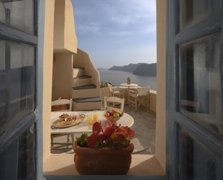 Nano Oia Collection: Where the sunset meets the soul of Santorini