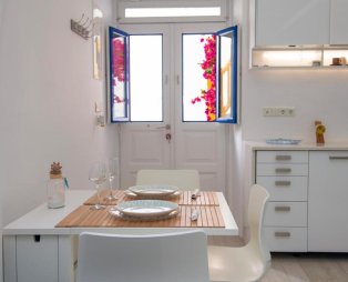 Di Vito Experience: Elegant stay in the heart of Mykonos
