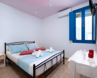 Santorita Suites: Authentic hospitality experience in Akrotiri Santorini