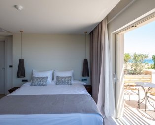 180° South Seaside Hotel: Πολυτελής διαμονή στην ακτογραμμή της Ερμιονίδας