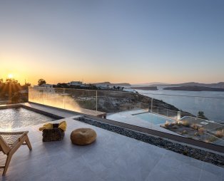 Melidonia Suites: A tranquil oasis of relaxation in Santorini