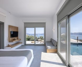 Melidonia Suites: A tranquil oasis of relaxation in Santorini