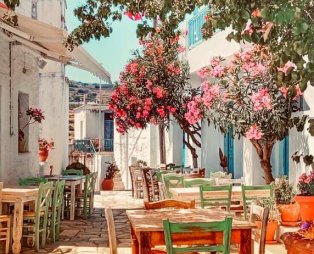 Χορεύτρα: Authentic Tinian cuisine in an idyllic setting