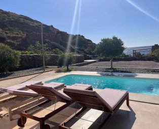 Kythnian Retreat: A break from everyday life on the tranquil side of Kythnos