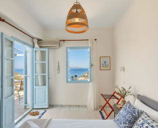 Lume D’oro Syros: Απόδραση με θέα το μαγευτικό ηλιοβασίλεμα του Αιγαίου