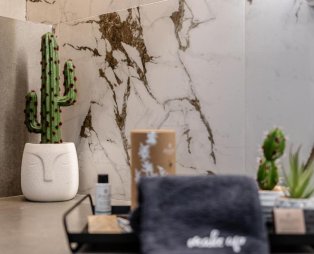 Cactus Suite: Seafront escape in Agia Anna Naxos