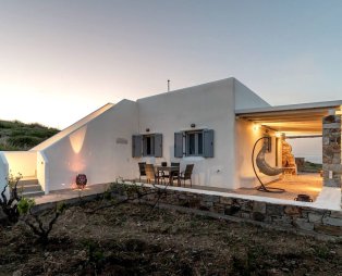 Kalliston Naxos: Peaceful holidays among the vineyards of Naxos