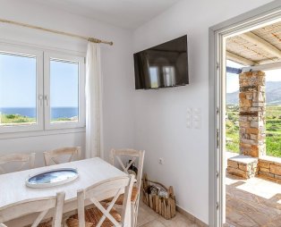 Kalliston Naxos: Peaceful holidays among the vineyards of Naxos