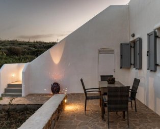 Kalliston Naxos: Peaceful holidays among the vineyards of Naxos