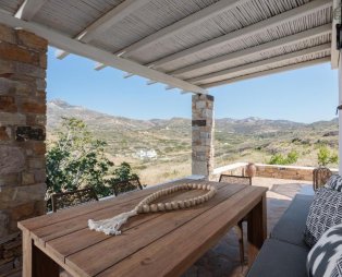 Kalliston Naxos: Peaceful holidays among the vineyards of Naxos