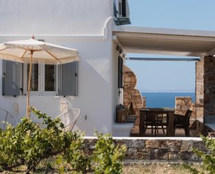 Kalliston Naxos: Peaceful holidays among the vineyards of Naxos