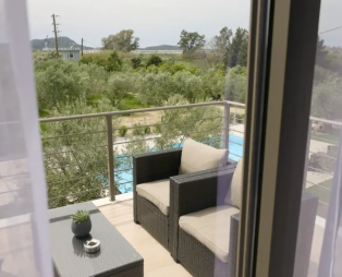 Three Charites Resort: Kομψή απόδραση στη μαγευτική Γιάλοβα Μεσσηνίας