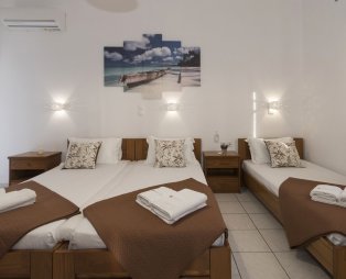 Galini Hotel: Cycladic hospitality in Agia Irini on Milos
