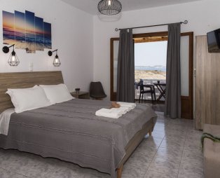 Galini Hotel: Cycladic hospitality in Agia Irini on Milos