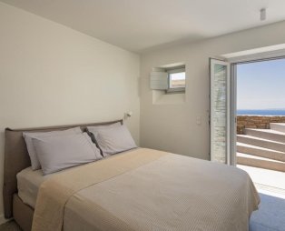 Serene Shore Serifos: Γαλήνια διαμονή με θέα στο Αιγαίο