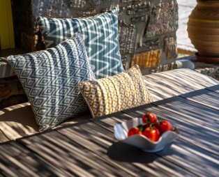Serene Shore Serifos: Γαλήνια διαμονή με θέα στο Αιγαίο
