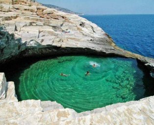 Γκιόλα: Η ομορφότερη φυσική πισίνα του κόσμου βρίσκεται στην Ελλάδα! [εικόνες]