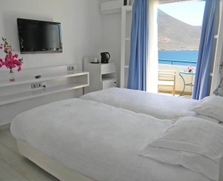 «Aegialis Hotel & Spa»: Στιγμές από παραμύθι στην Αμοργό (pics)